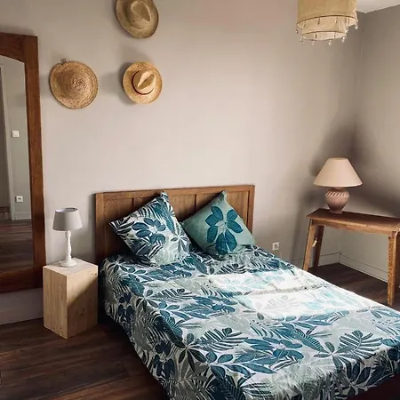 Pomme De Pin בית נופש *