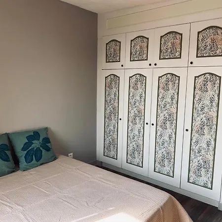 Pomme De Pin * Almeneches